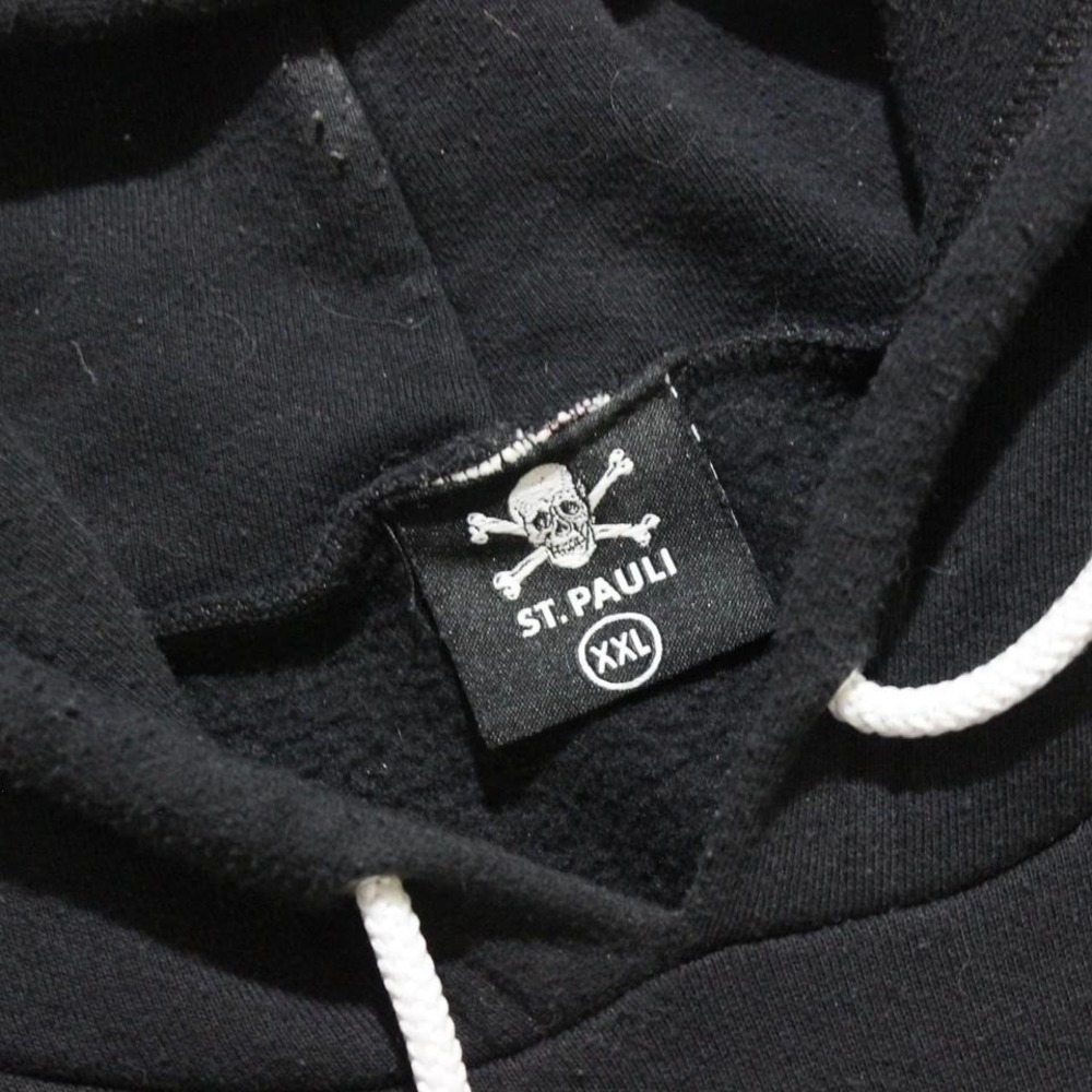 Mens Y2K Style Bundesliga FC St Pauli Skull Grunge Goth Black Pullover Hoodie - Picture 4 of 7